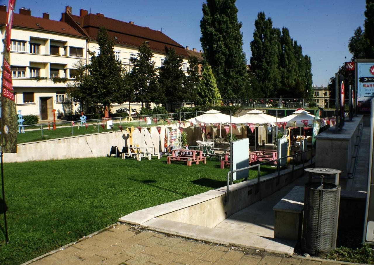 Deak Apartman Sopron Exterior foto